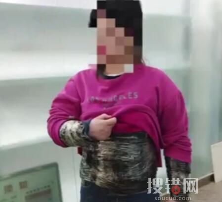 为什么多人身上捆绑牛肚入境 事件真相惊呆网友