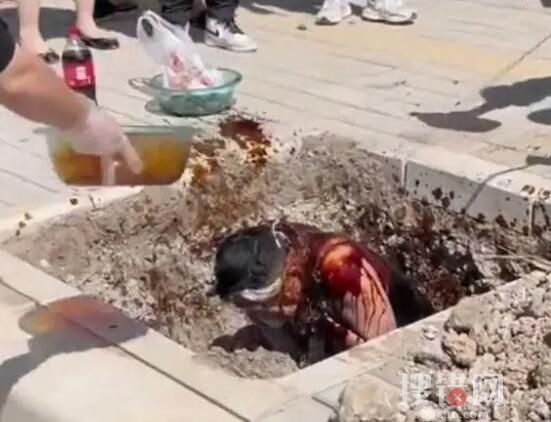 新郎被泼酱油臭豆腐 拍摄者发声 为什么引争议？