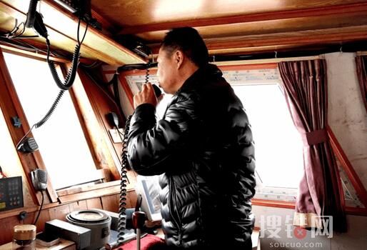 船老大为救16人丢弃10万元蟹笼 为什么丢弃？