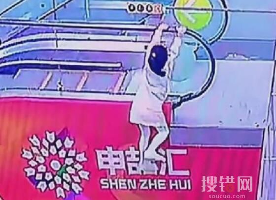 媒体评男子勇救女童却遭指责:寒心 为什么被指责？