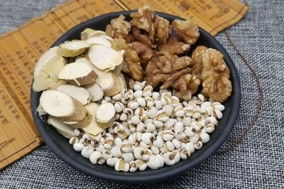 薏米桑枝核桃饮