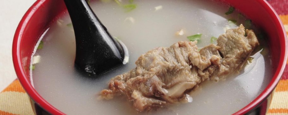 吃西红柿的好处 西红柿有哪些功效 西红柿的治病功效