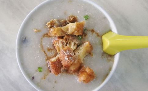 夏季清热解渴的药粥推荐 夏季喝什么粥好 夏季养生药粥推荐 清热解渴吃什么好