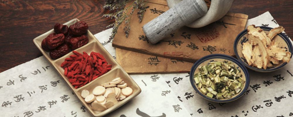 鸭屎叶泡水喝有什么好处 鸭屎叶的功效与作用 鸭屎叶泡水喝对身体的益处