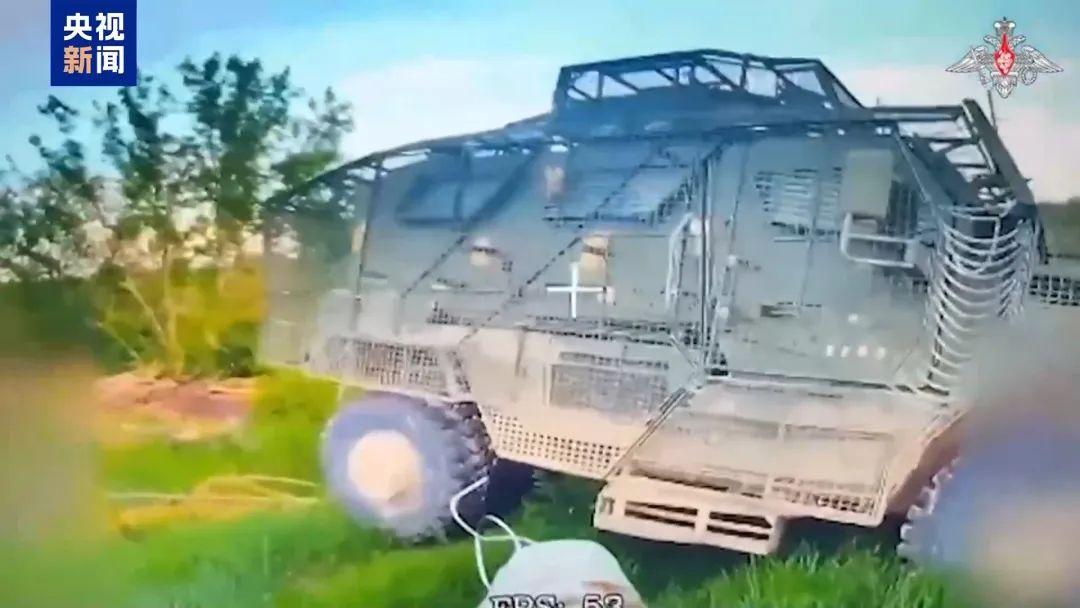 数十架无人机飞往莫斯科，俄乌发动大规模袭击