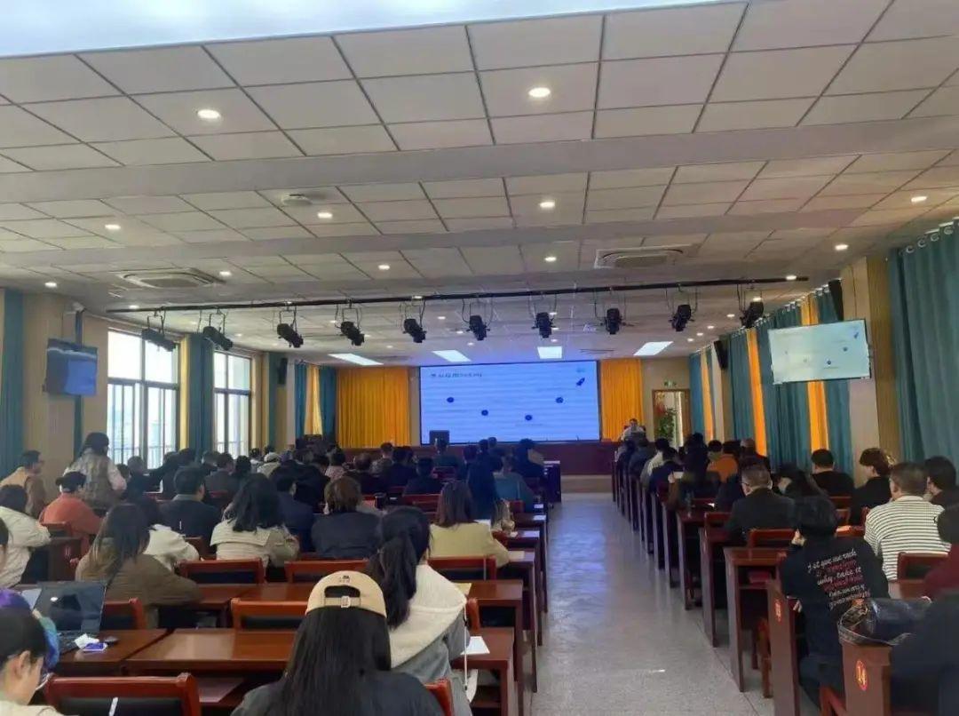 干货满满！闽清县教育局开展系列AI教育培训学习讲座