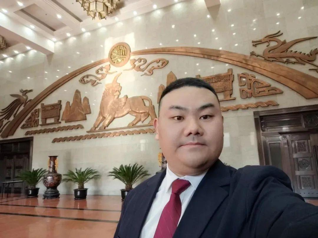 北大保安自学10年成律师