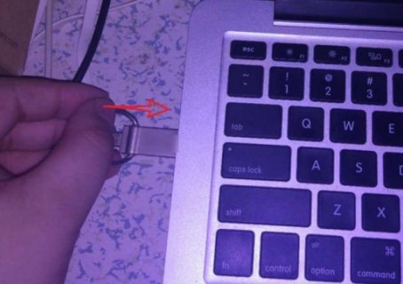 笔记本优盘在哪里,笔记本上的u盘在哪 -图2