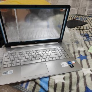 惠普笔记本换屏幕-hp笔记本开机屏幕更换-图1