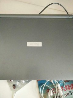 笔记本颜色偏暗-笔记本颜色太深-图1