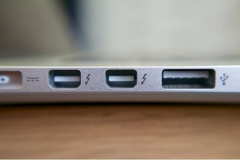 笔记本雷电接口怎么用（笔记本雷电接口用不了）-图2