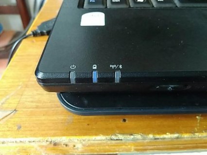宏基笔记本关机充电（宏基笔记本充电灯闪烁不充电）-图2