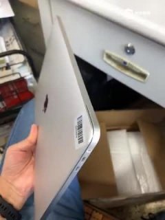 苹果笔记本外壳摔变形了怎么办-苹果笔记本外壳摔-图1