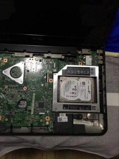 笔记本托盘怎么拆下来视频-笔记本托盘怎么拆-图1