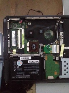 华硕笔记本屏幕不亮主机还在运行 asus笔记本不亮-图2