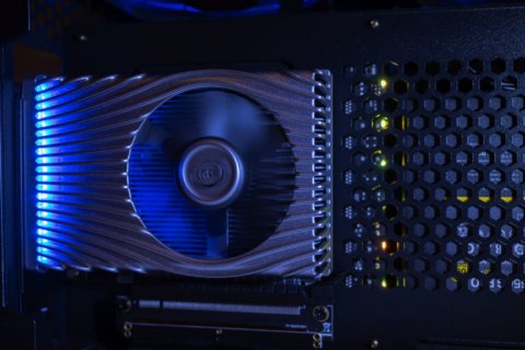 intel锐炬620多少显存「uhd630 锐炬655」-图2