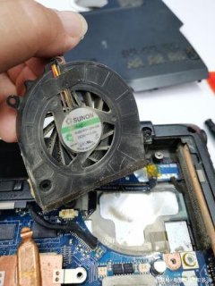 惠普笔记本风扇清理-图2 惠普笔记本风扇清理-图2