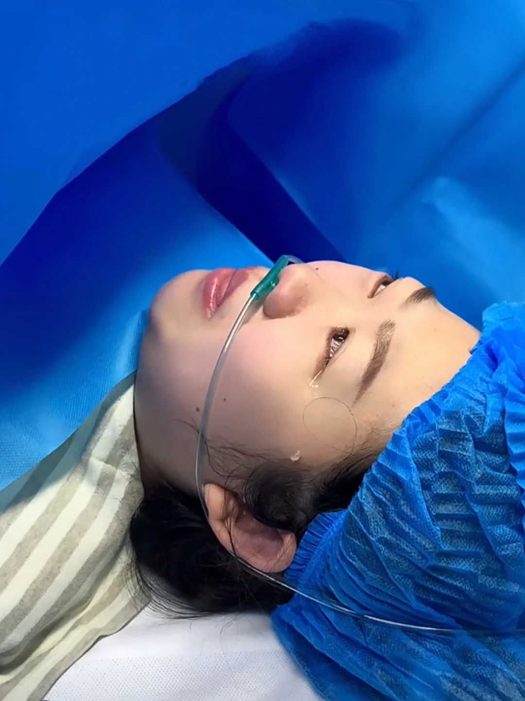 产妇感冒咳嗽可以喂母乳吗_产妇感冒咳嗽可以吃药吗_剖腹产后感冒咳嗽怎么办