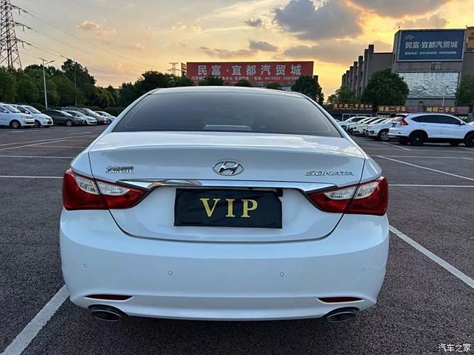 按揭购买20万的汽车需要支付多少首付？