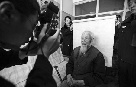 成年男人身份证_18岁以上身份证号男的_身份证号上限了是什么意思