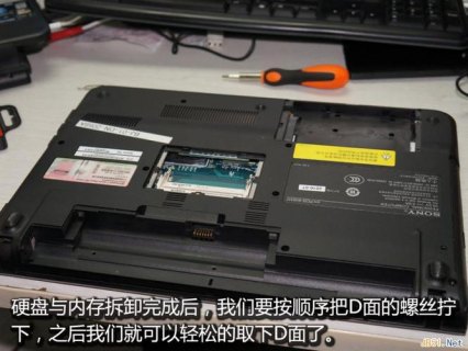 索尼笔记本换a壳_索尼笔记本拆机视频教程-图1