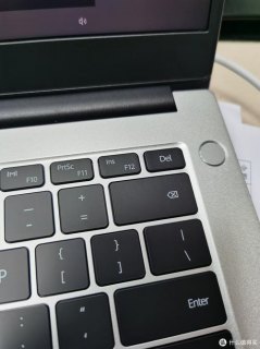 华为荣耀笔记本开机键在哪 华为荣耀笔记本air-图1