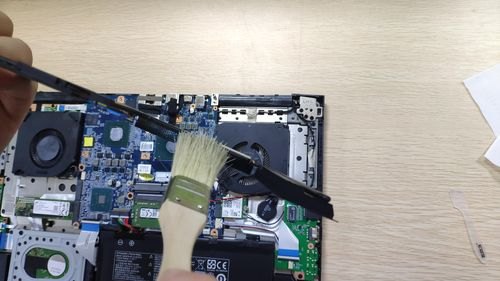 游戏本笔记本进风口_笔记本进风口有灰尘怎么办-图1