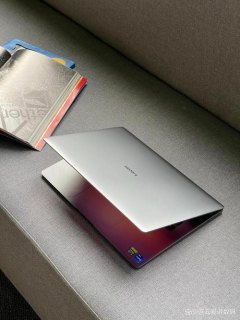 小米笔记本用是ips屏幕,小米笔记本屏幕是oled吗 -图1