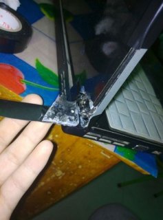 笔记本护盖拆坏了,笔记本上盖裂开了 -图1