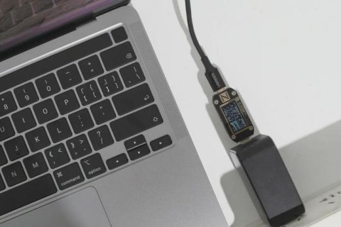 笔记本边充电边使用_笔记本边充电边使用好不好-图1