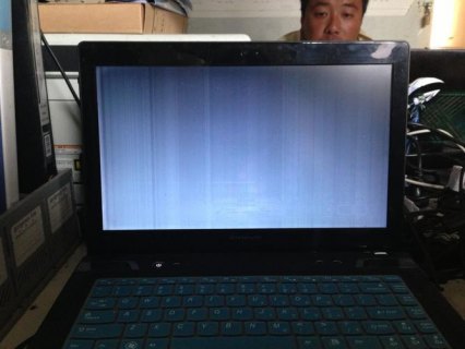 笔记本边缘花屏,笔记本边缘花屏怎么回事 -图2