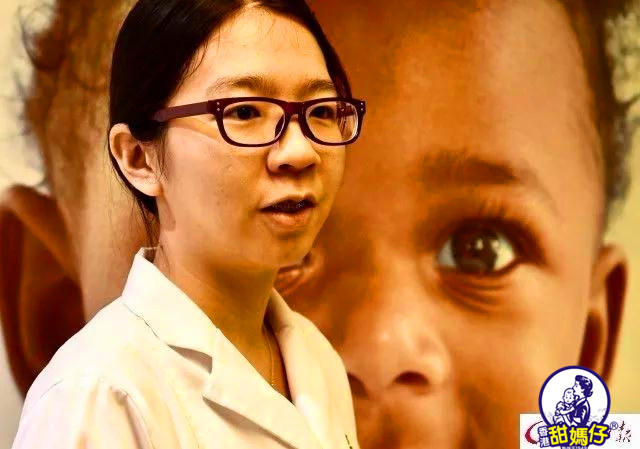 女孩突发哮喘视频_女孩突发哮喘全车人暖心救助_哮喘发作小视频