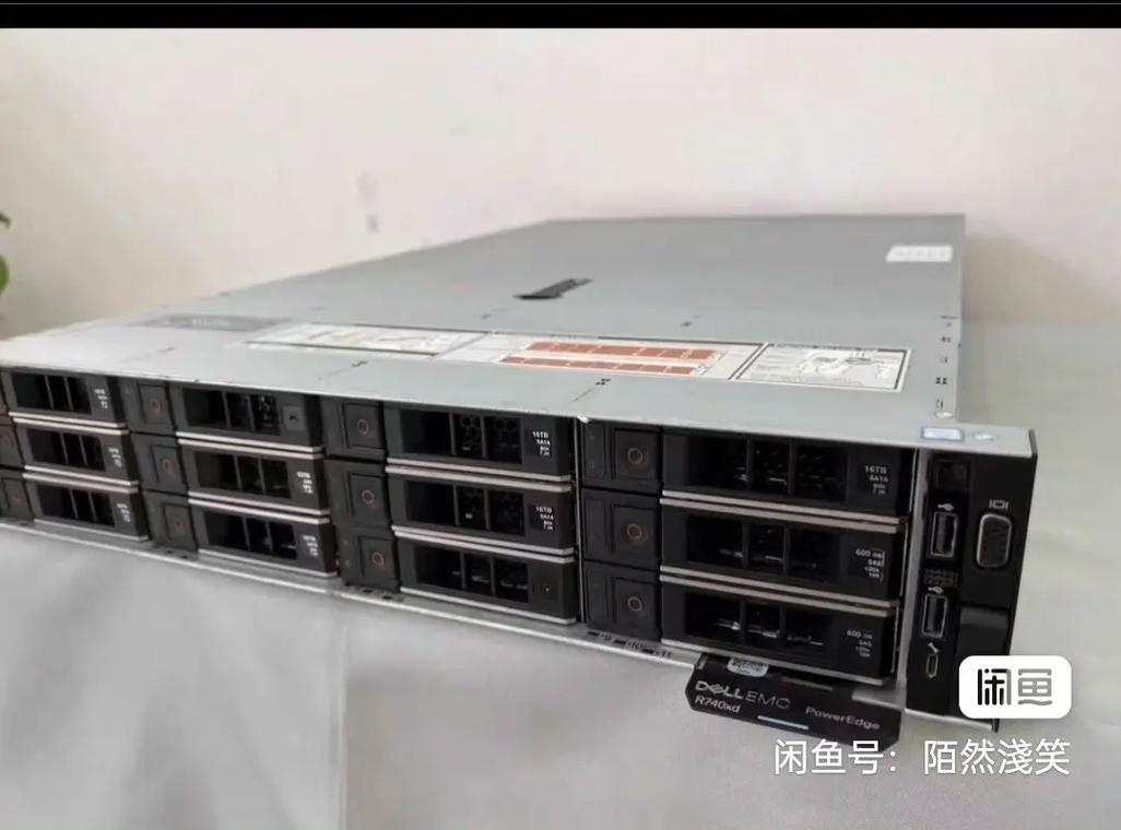 戴尔服务器通常预装哪些操作系统？
