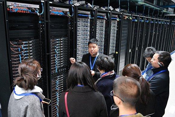 30万台服务器的潜力，我们能实现哪些技术壮举？