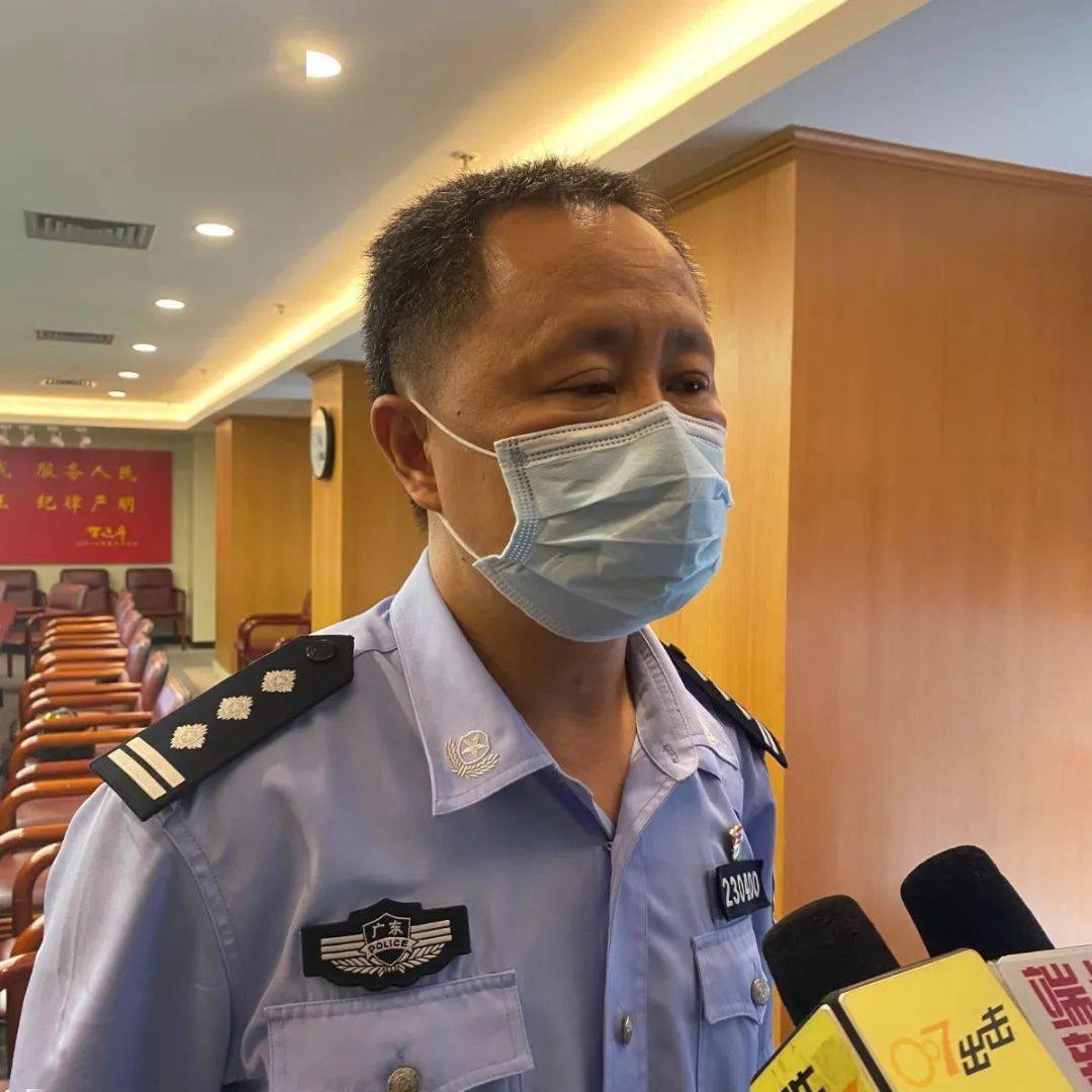 交警和公安局_交警公安局可以办身份证吗_交警公安局党委警察节慰问