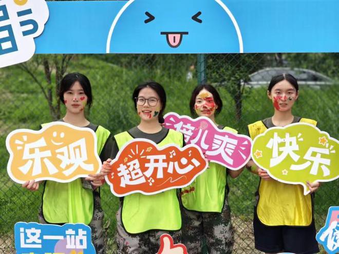 书店广告创意_儿童书店创意广告语_开儿童书店广告牌