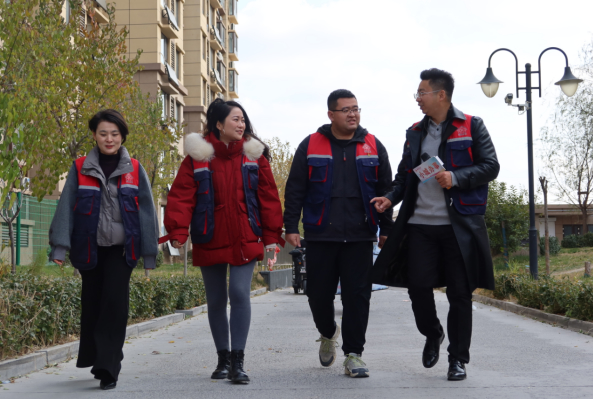 融媒·先锋｜他们是业余的“新闻媒体人”，却是专业的“问题解决者”——“小城”办事