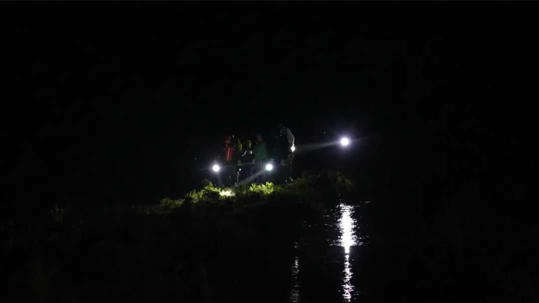 救人副镇长失联17小时后遗体被找到