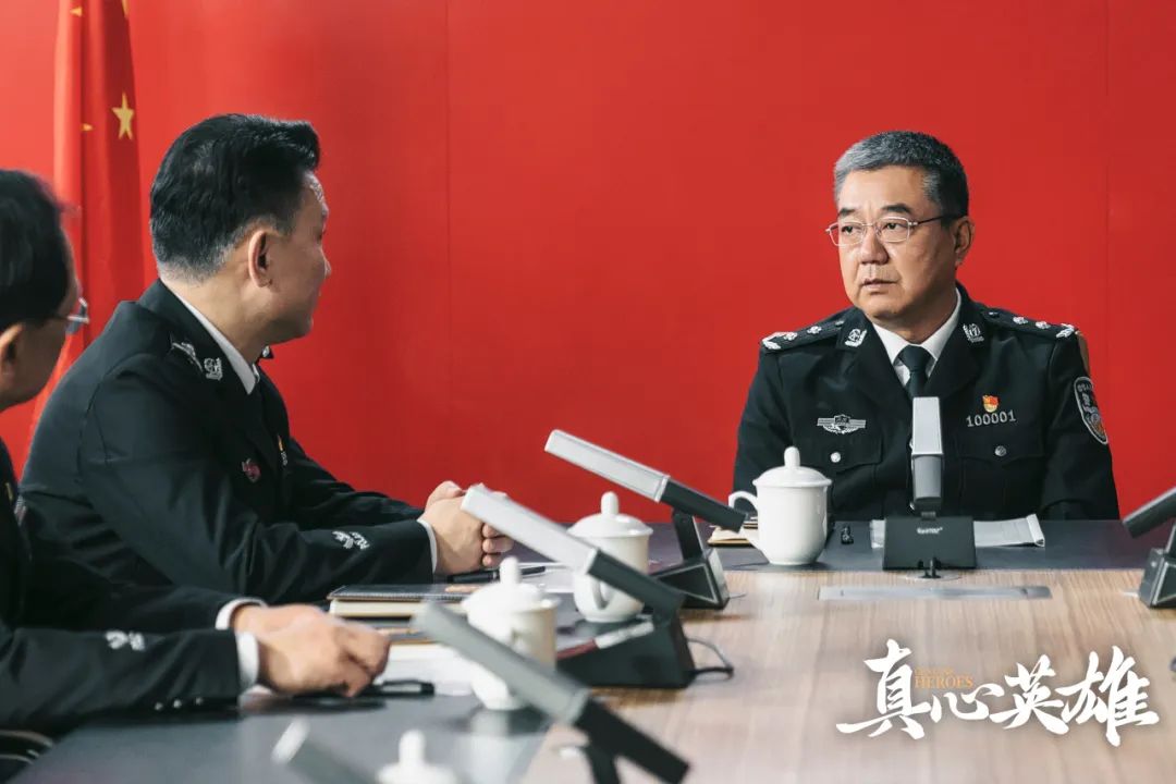 明晚热播剧《真心英雄之公安局长》压轴播出！原型是潘东升！