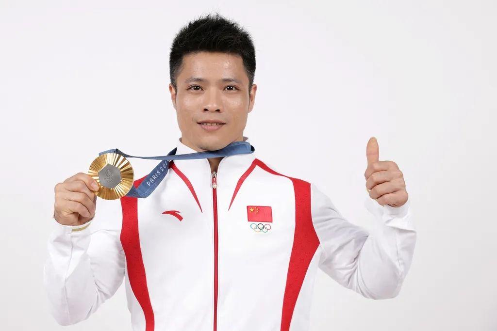 奥运冠军李发彬妻子在家卖菜?本人回应! 奥运冠军李发彬妻子在家卖菜?本人回应!