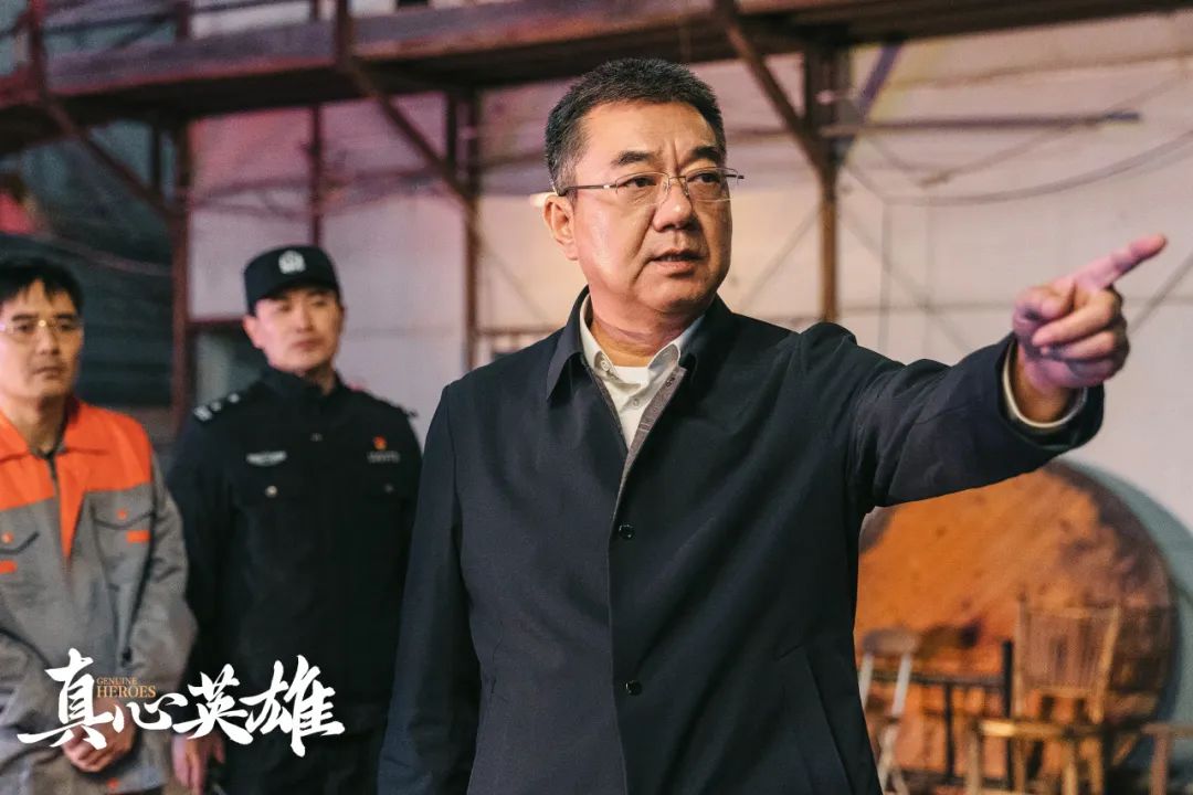 明晚热播剧《真心英雄之公安局长》压轴播出！原型是潘东升！