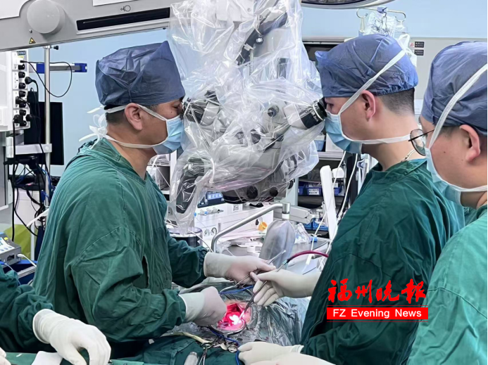 紧急救援！女子从6楼坠落，钢筋穿腰，胸椎骨折！手术做了6个小时……