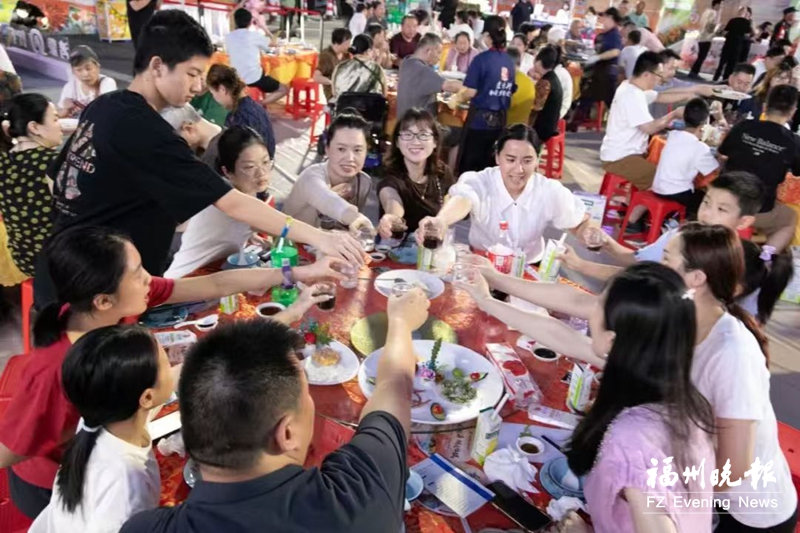 华威乡厨民宴文化节盛大启动 逾千人打卡“华威福宴”