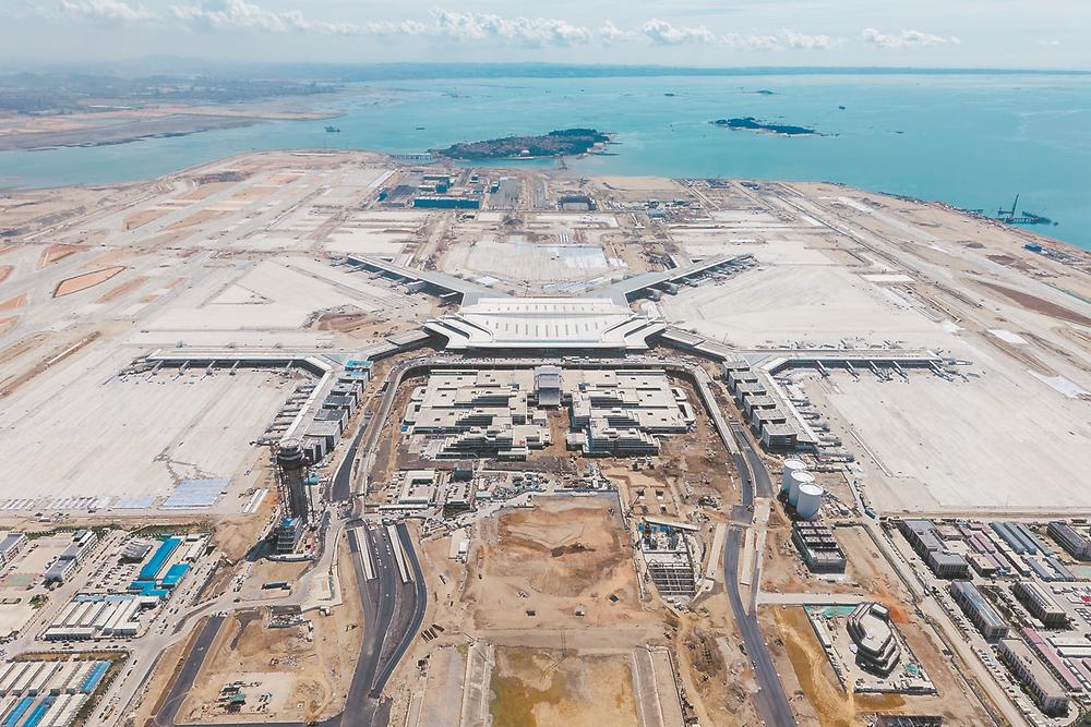 厦漳泉城际铁路R1线机场段土建预留二期工程主体结构封顶