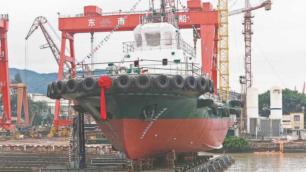 福州港首艘纯电拖轮下水