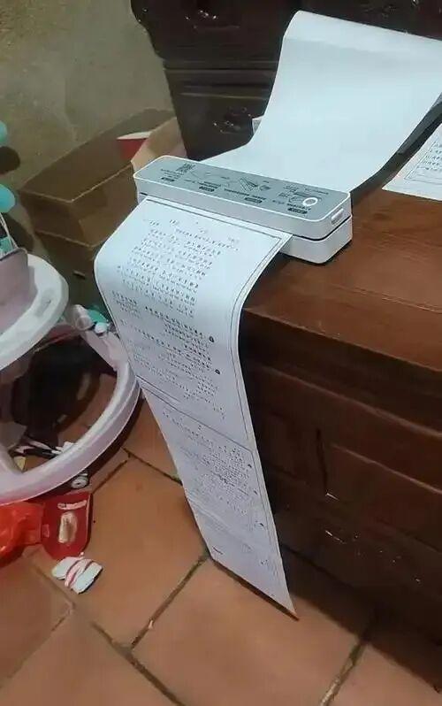 “老师拍照发群，家长连夜打印”！打印机咋就成了“第二书包”？