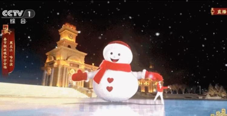 哈尔滨19米高网红大雪人打卡78天终于“下班”