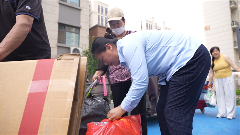劳动者说｜赵燕：用“定时定点”破题，让分类从“麻烦”变“习惯”