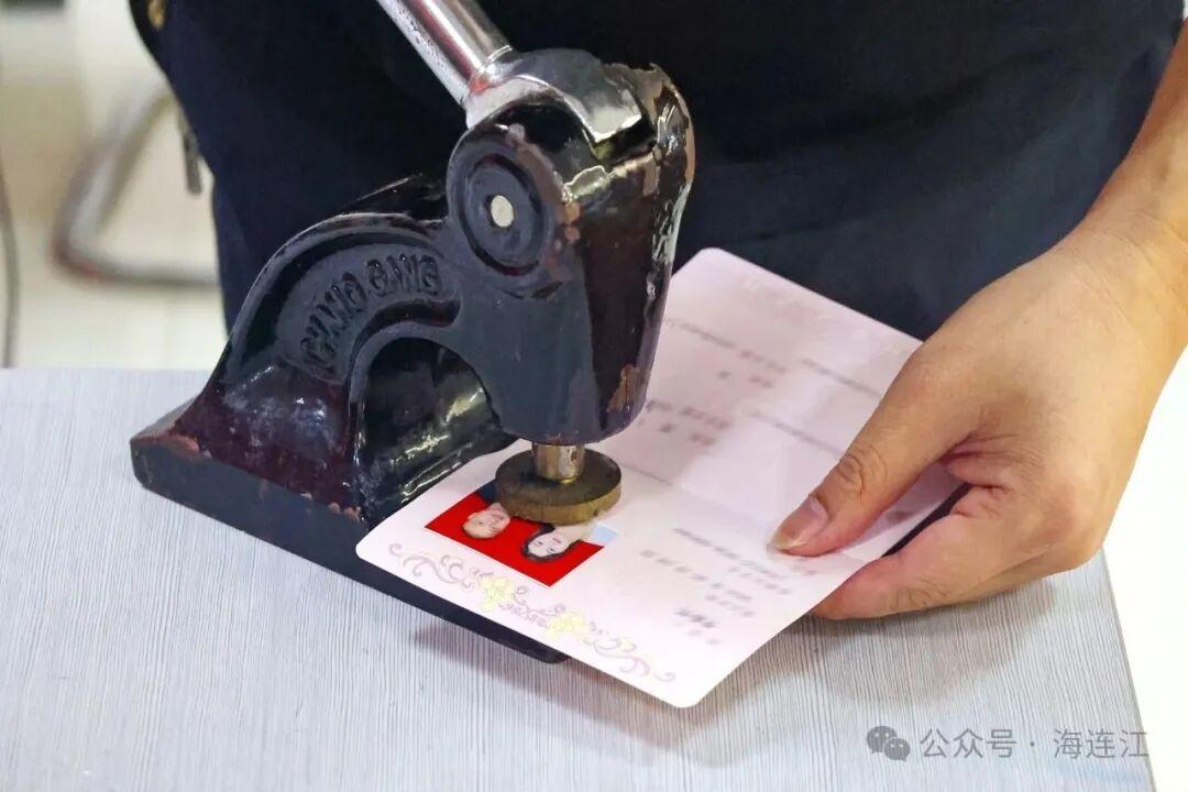 太好嗑了！直击连江“520”领证现场→