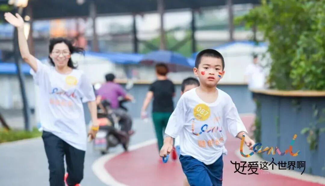 爬遍福建名山！长乐“小孩哥”火了，“社恐变社牛”！